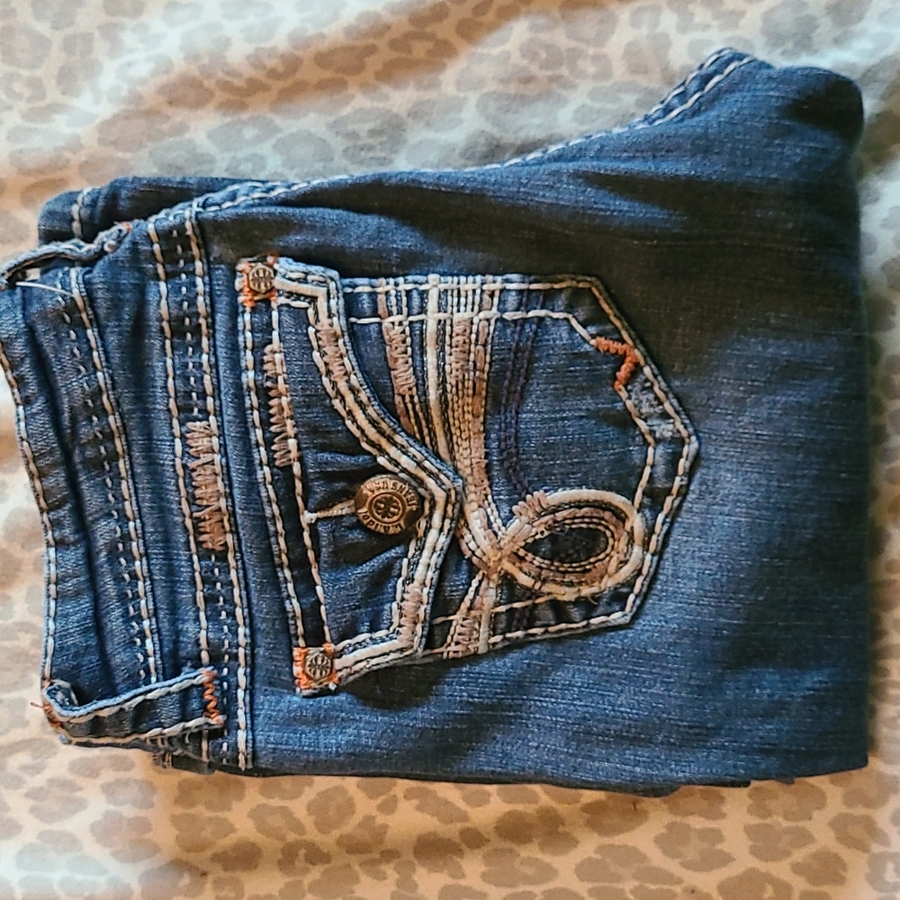 L.A. idol Jeans